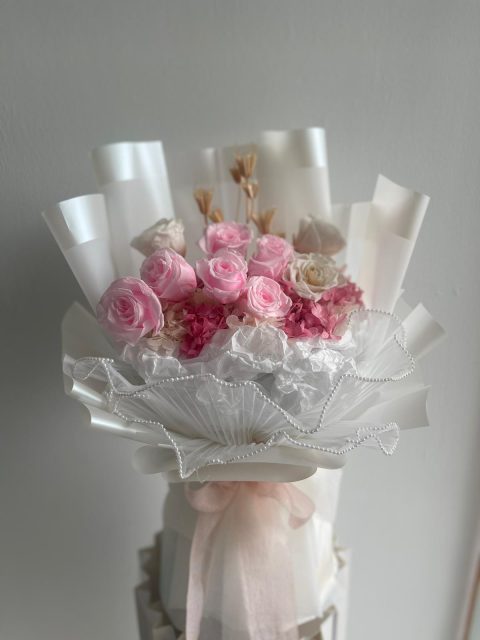 Timeless_preserved_fl_bouquet2